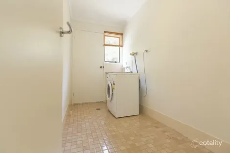Property photo of 9 Boehm Close Isaacs ACT 2607