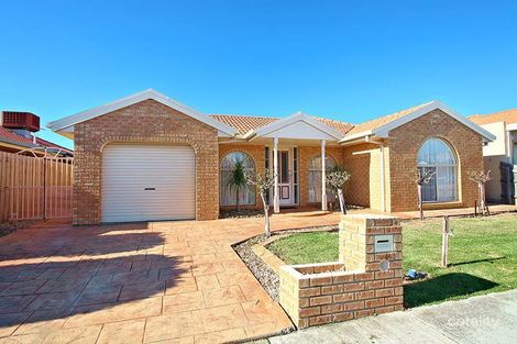 Property photo of 4 Heritage Gardens Sydenham VIC 3037