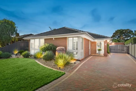 Property photo of 2 Durack Place Mill Park VIC 3082