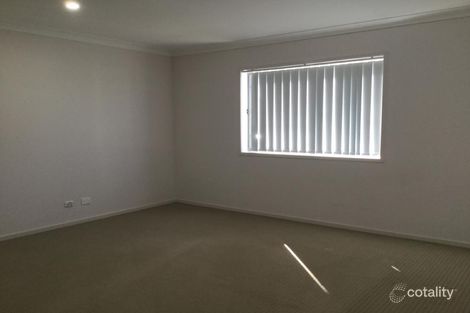 Property photo of 24 Nigella Circuit Hamlyn Terrace NSW 2259