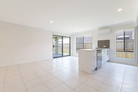 Property photo of 16 Mirinae Circuit Pimpama QLD 4209