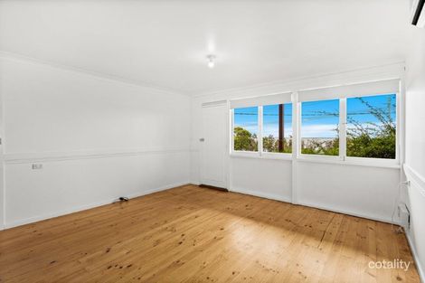 Property photo of 114 Lakeside Drive Koonawarra NSW 2530