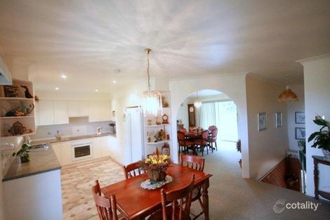 80 Panorama Dr, Farmborough Heights, NSW 2526