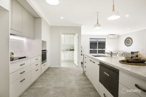 8/33 Shearwater Dr, Shortland, NSW 2307