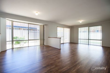 Property photo of 2 Grassington Entrance Hocking WA 6065