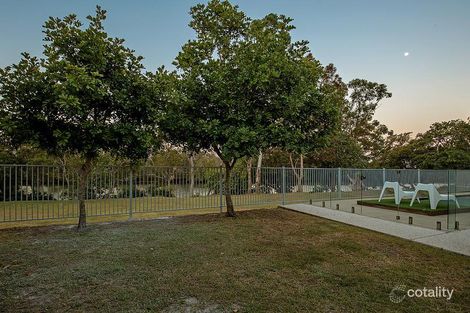 Property photo of 5 Parkview Place Helensvale QLD 4212