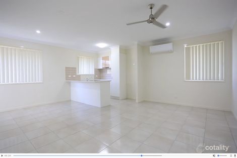 Property photo of 26 Hollyoak Crescent Pimpama QLD 4209