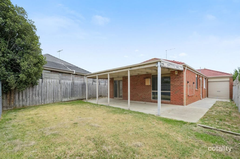Property photo of 16 Bundoran Avenue Cranbourne VIC 3977