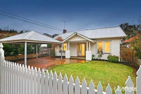 Property photo of 7 Murrumbeena Crescent Murrumbeena VIC 3163
