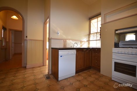 Property photo of 55 Honeysuckle Street Bendigo VIC 3550