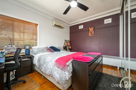 Property photo of 40 Waterside Crescent Carramar NSW 2163