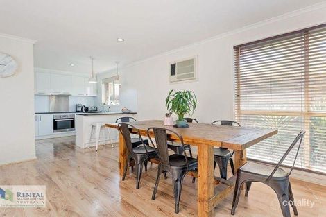 Property photo of 2/128 Tower Road Werribee VIC 3030