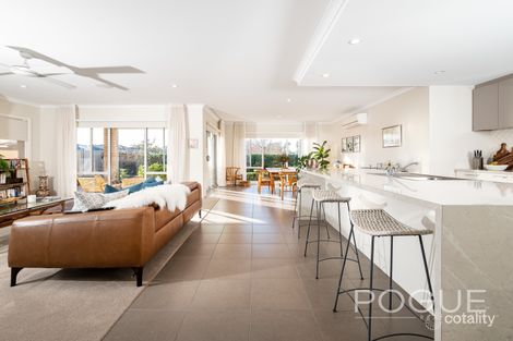 Property photo of 14 Jolimont Terrace Shepparton VIC 3630