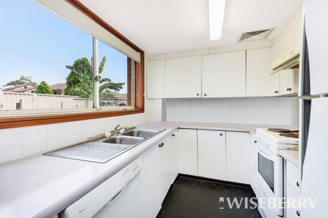 Property photo of 3/5 Jacquinot Place Glenfield NSW 2167
