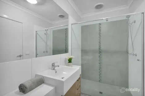 Property photo of 34/79 Lancefield Drive Caroline Springs VIC 3023