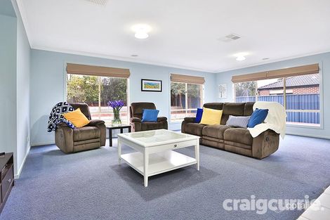 Property photo of 22 Scarlet Crescent Pakenham VIC 3810