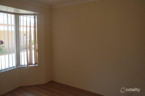 Property photo of 9/5-9 Herndon Close Cannington WA 6107