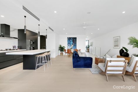 Property photo of 4/55 Oxlade Drive New Farm QLD 4005