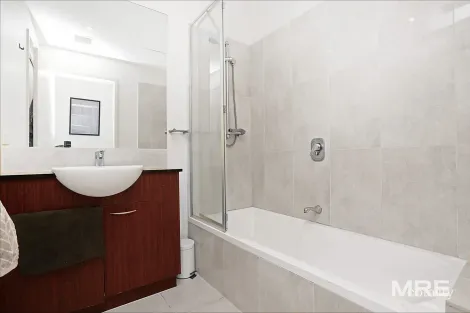 Property photo of 505/5 Alma Road St Kilda VIC 3182