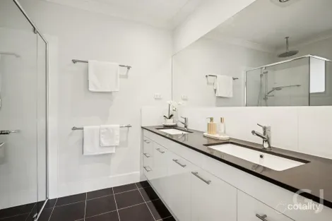 Property photo of 33 Little Barron Street Gordon Park QLD 4031