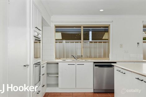Property photo of 31 Twilight Circuit Ridgewood WA 6030