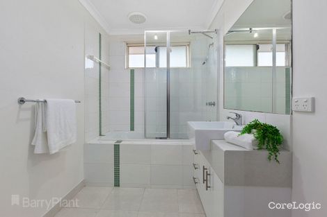 Property photo of 26 Landing Place Point Cook VIC 3030