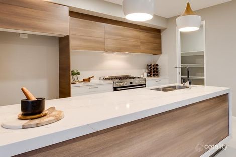 35 Pinnacles Dr, Glass House Mountains, QLD 4518