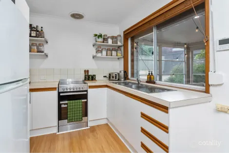 Property photo of 8 Greenfield Rise Aberfoyle Park SA 5159