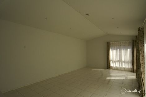 Property photo of 5 Voyager Way Endeavour Hills VIC 3802
