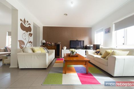 Property photo of 30 Stanner Circuit Bonner ACT 2914