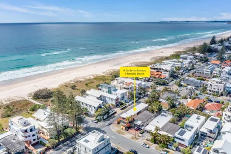 3/4 Sunbrite Ave, Mermaid Beach, QLD 4218