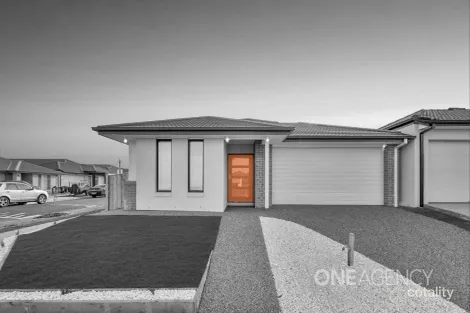 10 Snakebark Rd, Sunbury, VIC 3429