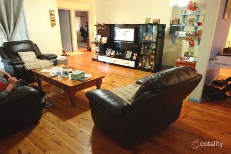 Property photo of 18 Waygara Avenue Green Valley NSW 2168