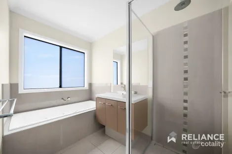 Property photo of 49 Seagrass Crescent Point Cook VIC 3030