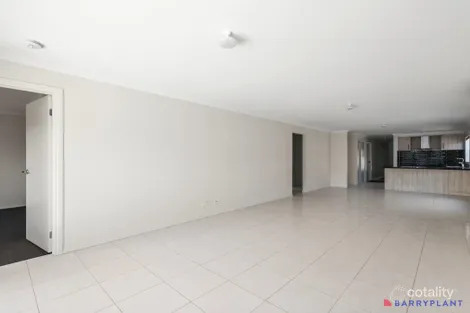 Property photo of 95 Pembrey Loop Cowes VIC 3922