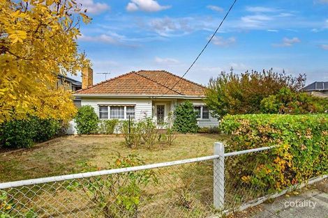 11 Winifred St, Oak Park, VIC 3046