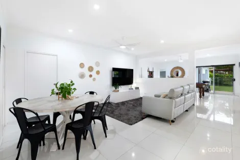 Property photo of 17 Yarrayne Valley Drive Upper Coomera QLD 4209