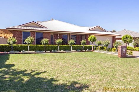 Property photo of 20 Savoy Place Dubbo NSW 2830