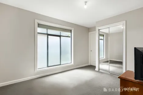 Property photo of 2 Alanah Close Lilydale VIC 3140