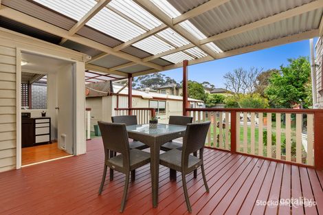 5 Staples Ct, Hadfield, VIC 3046