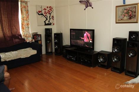 Property photo of 103 Sharples Street Berserker QLD 4701
