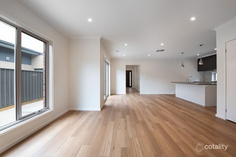 Property photo of 41 McKenzie Way McKenzie Hill VIC 3451