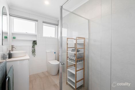 Property photo of 10 Yalambee Avenue Aspendale VIC 3195