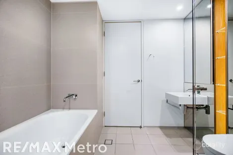 Property photo of 213/1 Chippendale Way Chippendale NSW 2008