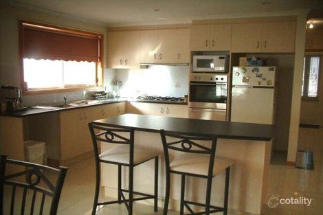 Property photo of 3 Rafter Drive St Albans VIC 3021