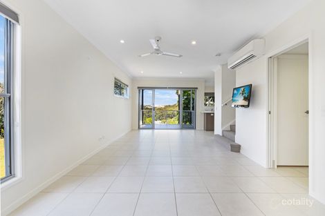 Property photo of 2/3 Barker Lane Little Mountain QLD 4551