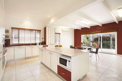 5 Mooltan Ave, St Kilda East, VIC 3183