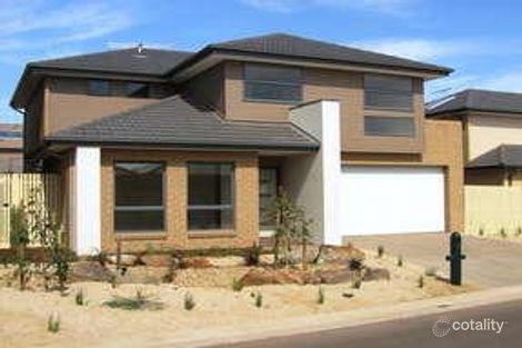 4 Eloura Cct, Taylors Hill, VIC 3037