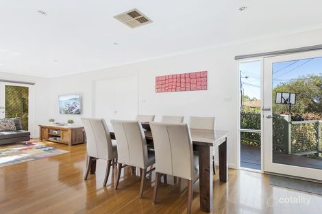 Property photo of 22 Laseron Place Mawson ACT 2607