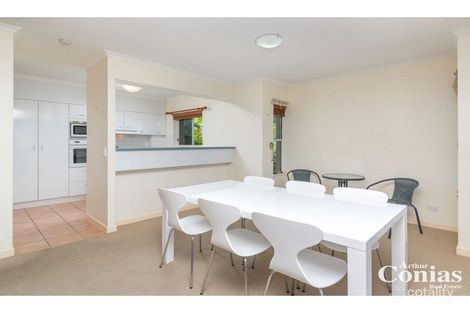 Property photo of 8/200 Swann Road Taringa QLD 4068